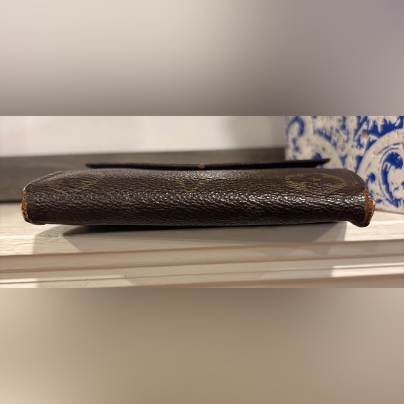 Authentic Vintage Louis Vuitton Monogram Wallet - Picture 9 of 14